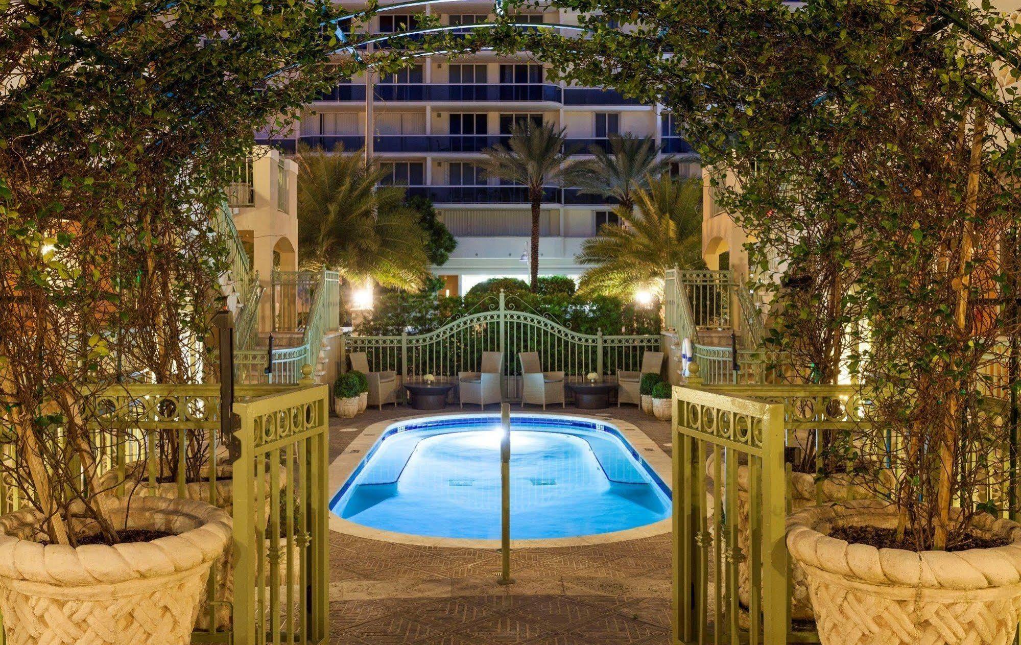 فندق سان هاربور بوتيك هوتل Bal Harbour المظهر الخارجي الصورة
